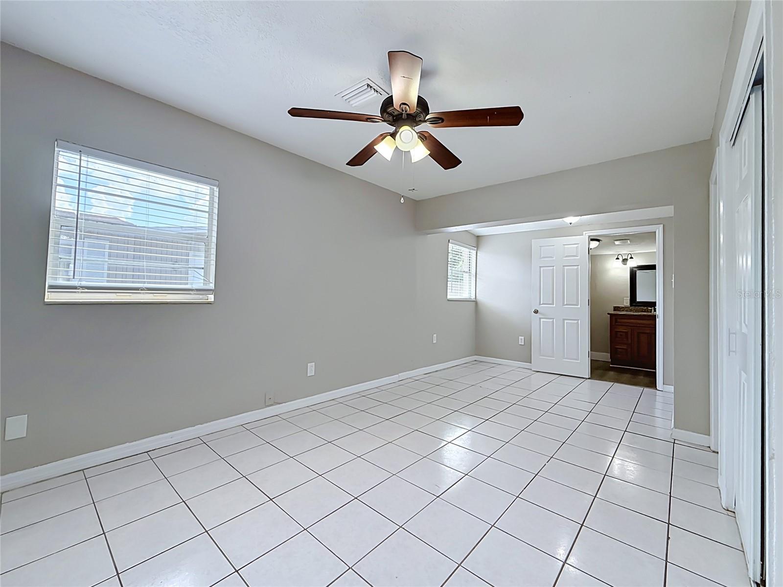 4923 CRESTHILL DR — photo 43