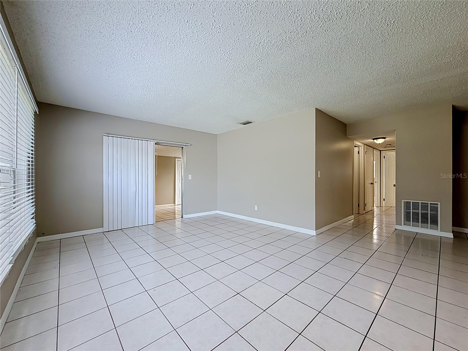 4923 CRESTHILL DR — photo 19