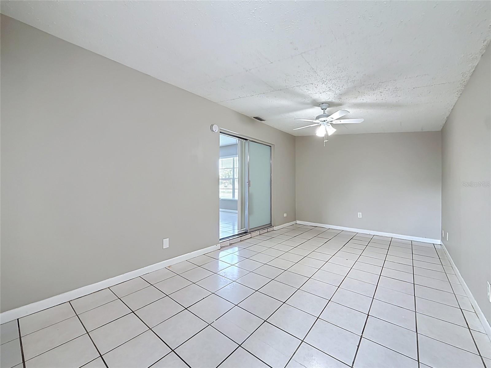 4923 CRESTHILL DR — photo 40