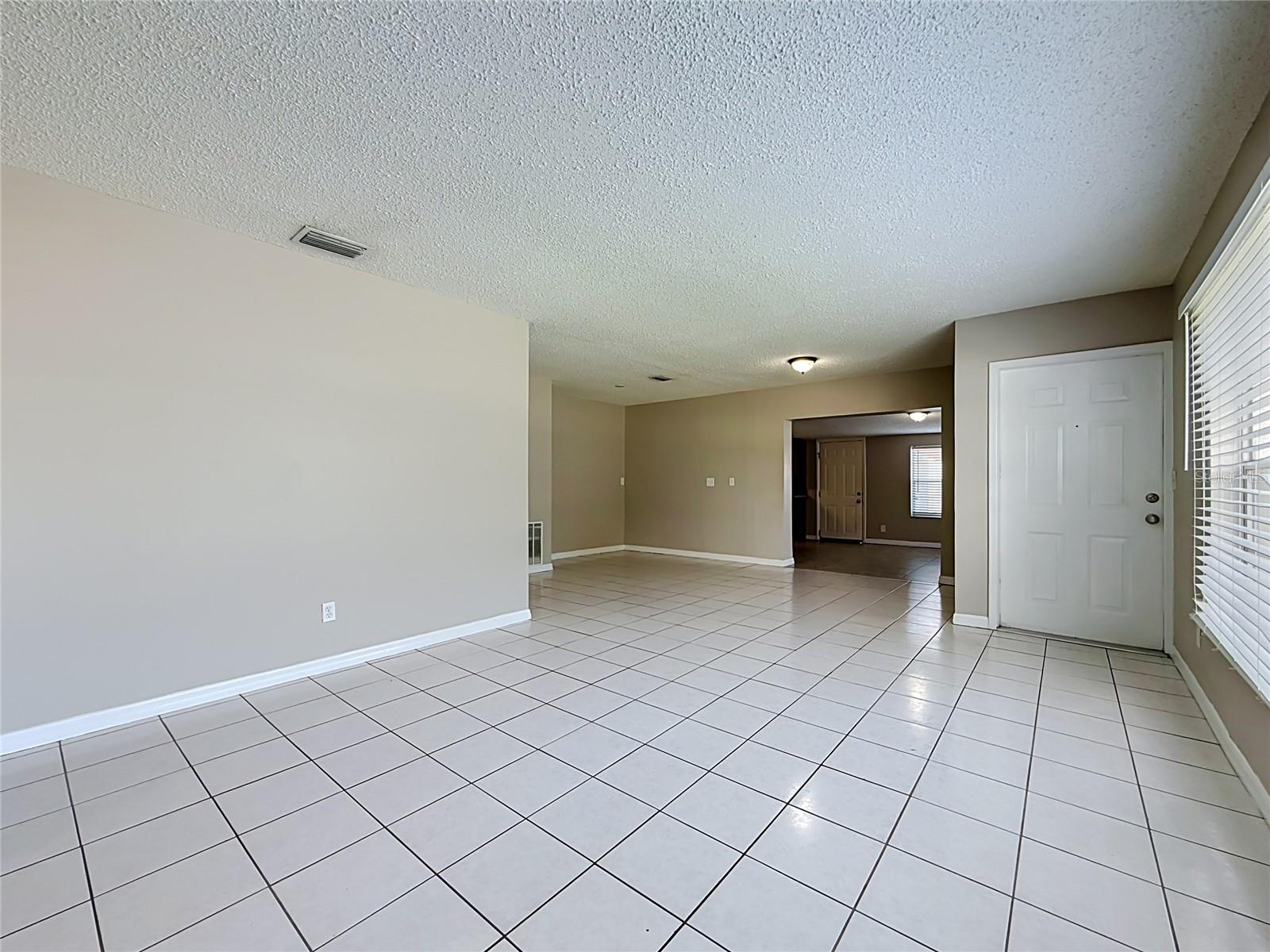 4923 CRESTHILL DR — photo 21