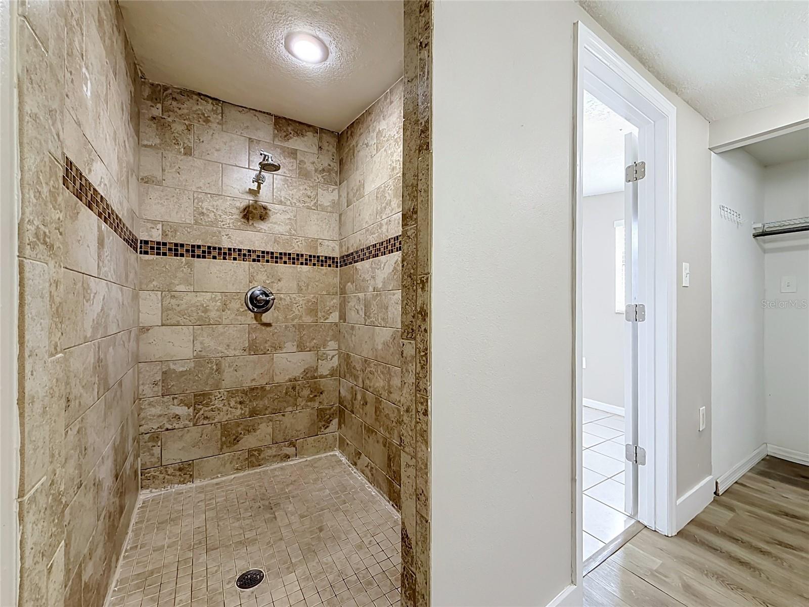 4923 CRESTHILL DR — photo 54