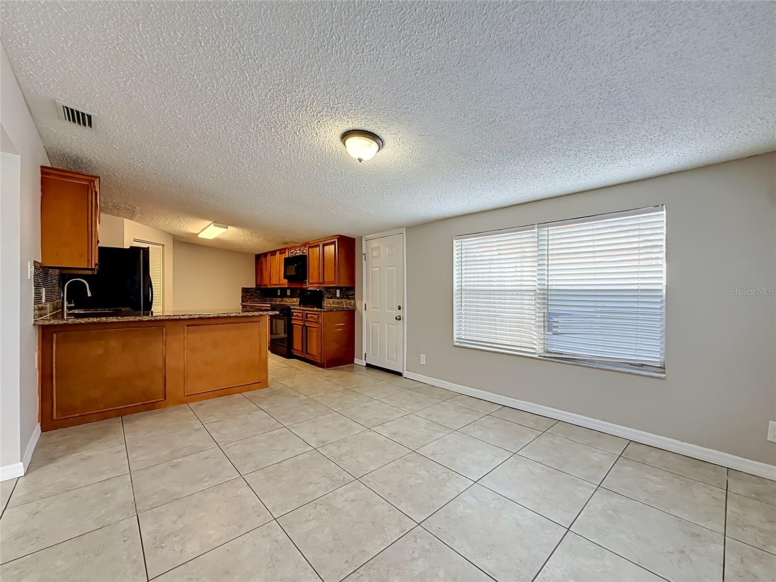 4923 CRESTHILL DR — photo 29