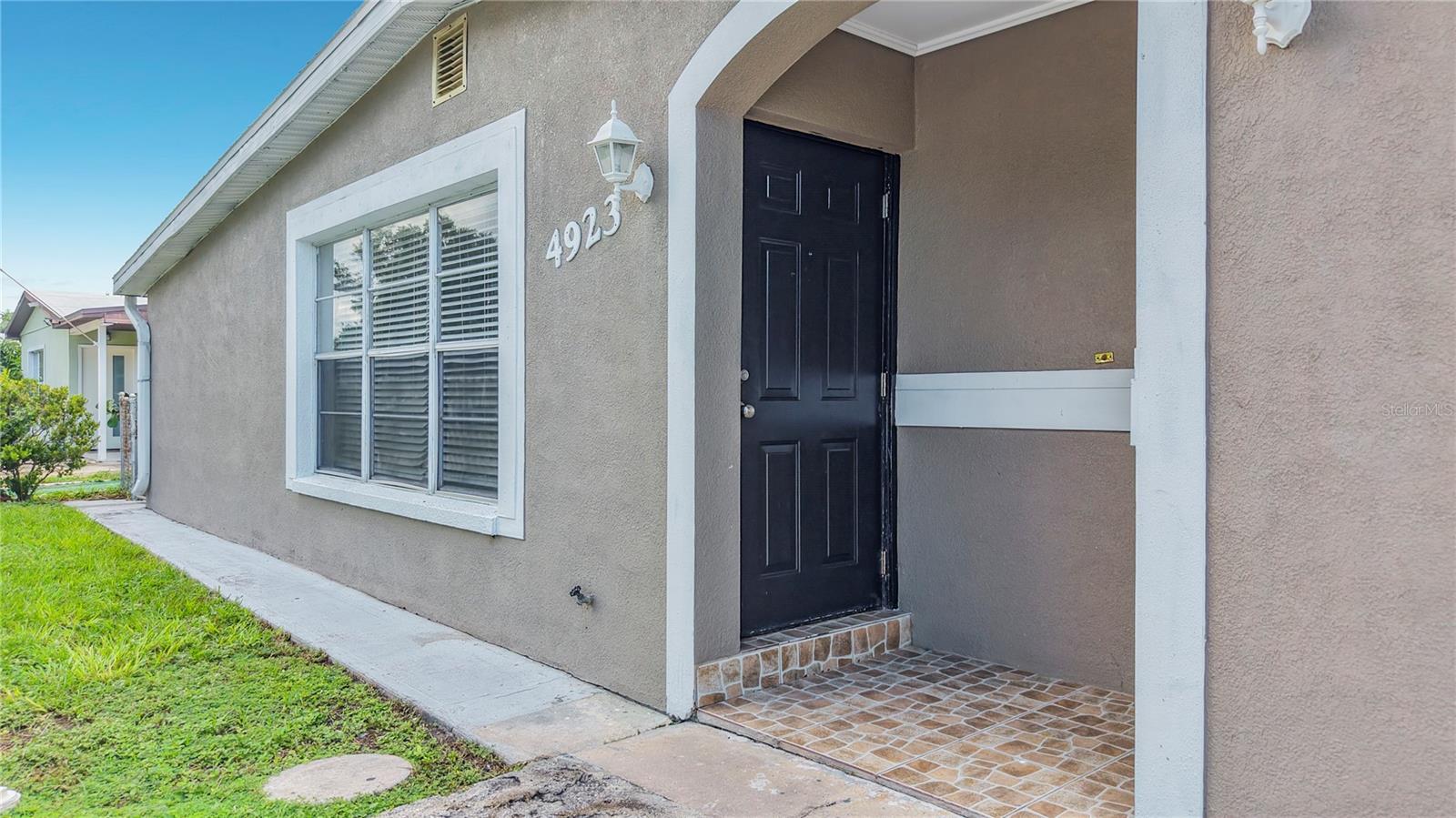 4923 CRESTHILL DR — photo 13