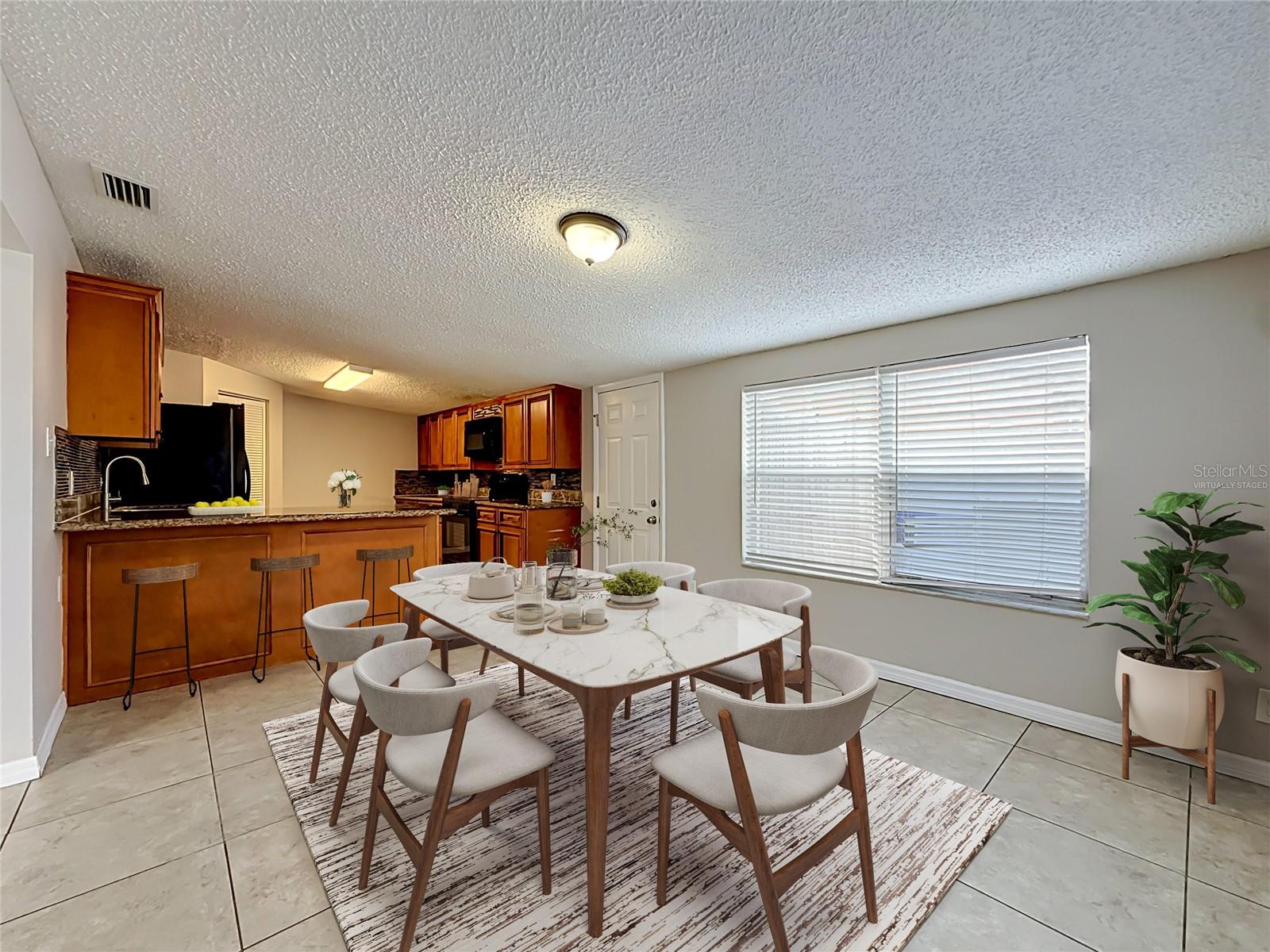 4923 CRESTHILL DR — photo 28