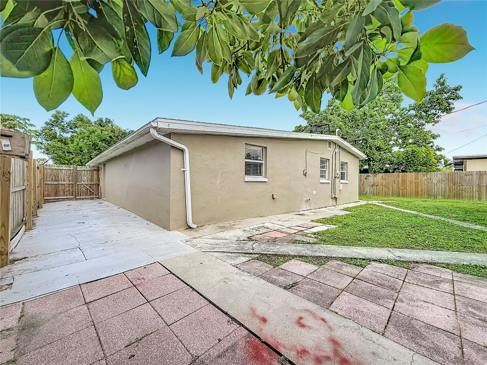 4923 CRESTHILL DR — photo 80