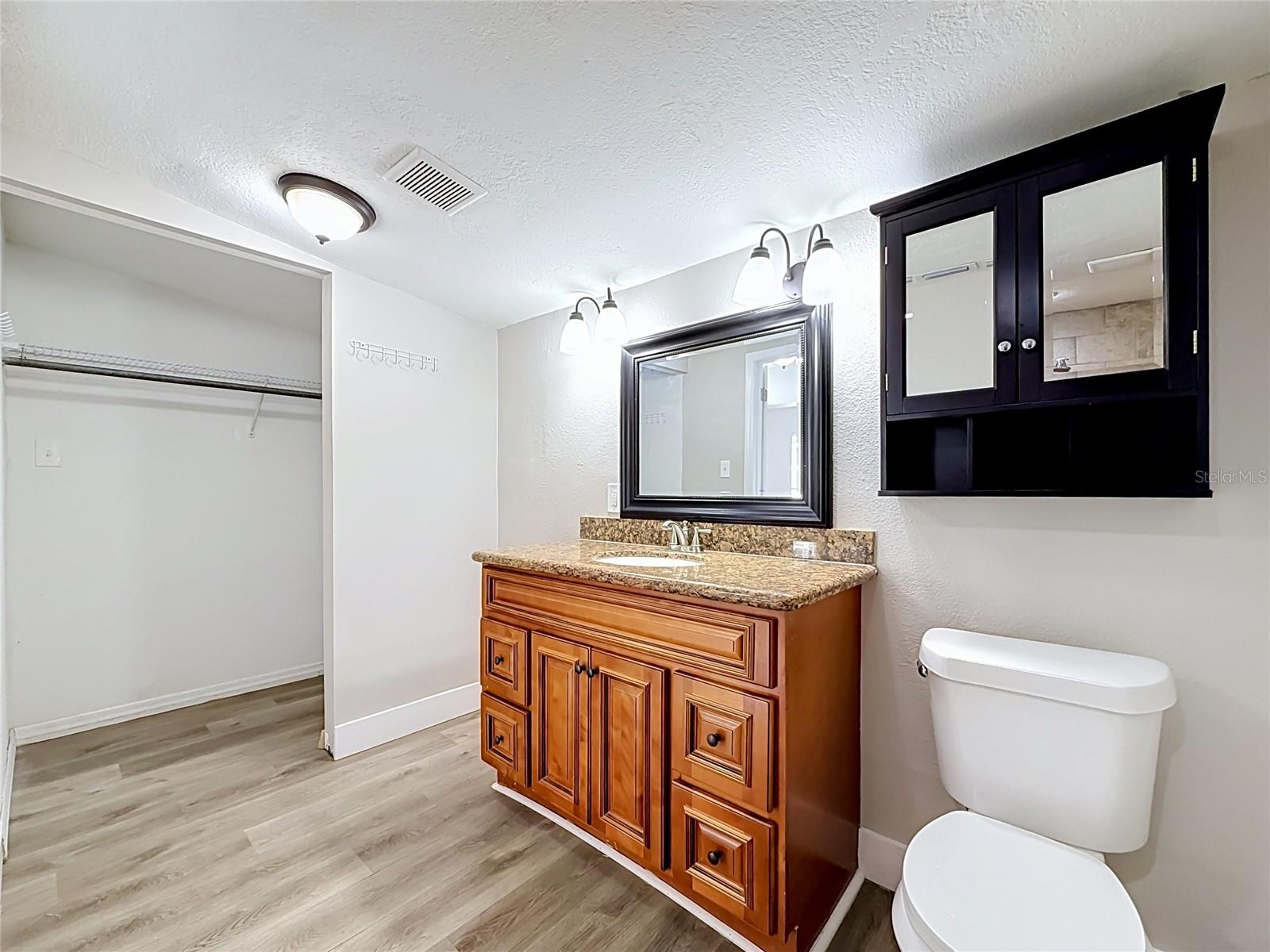 4923 CRESTHILL DR — photo 56