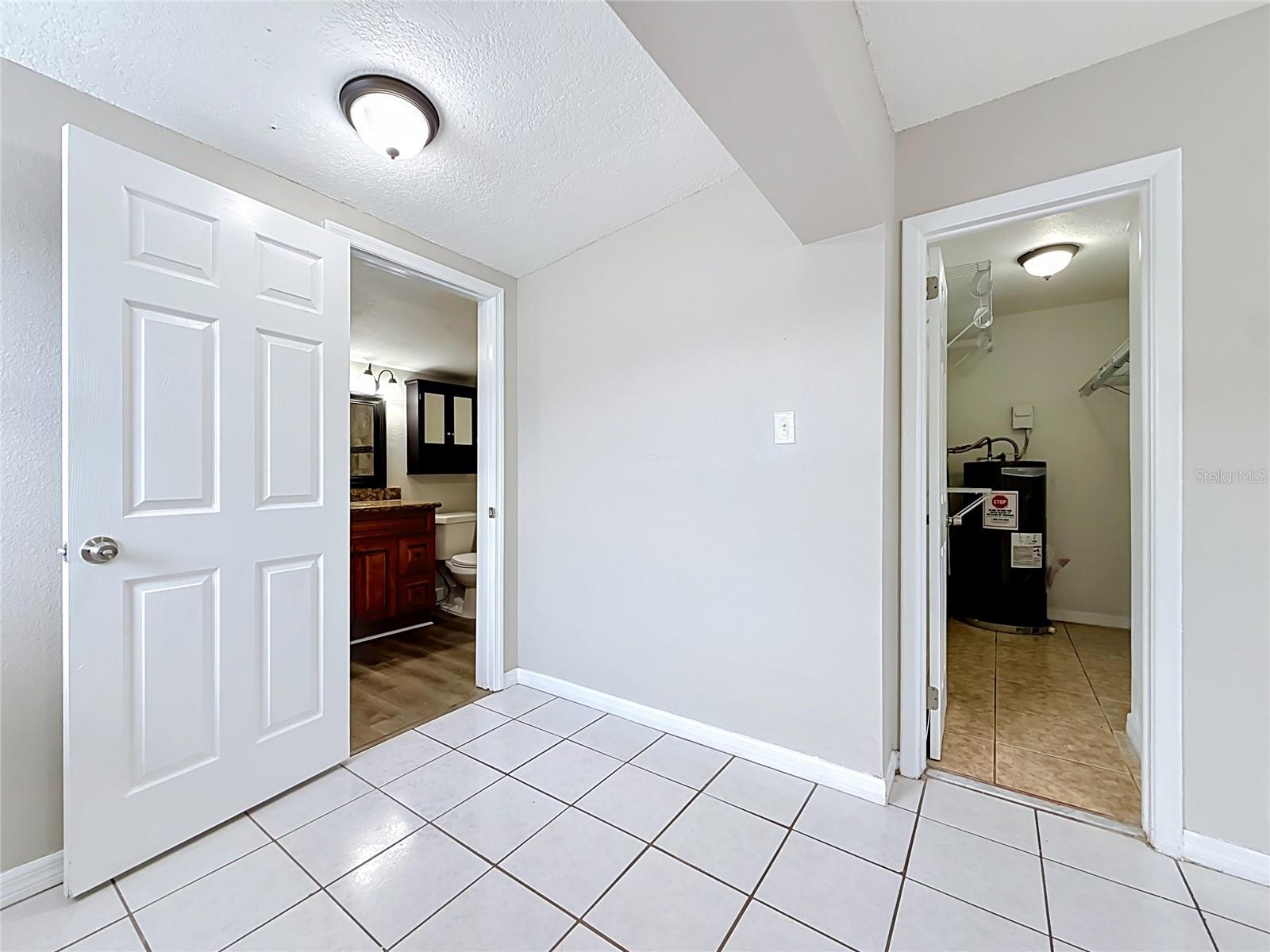 4923 CRESTHILL DR — photo 48