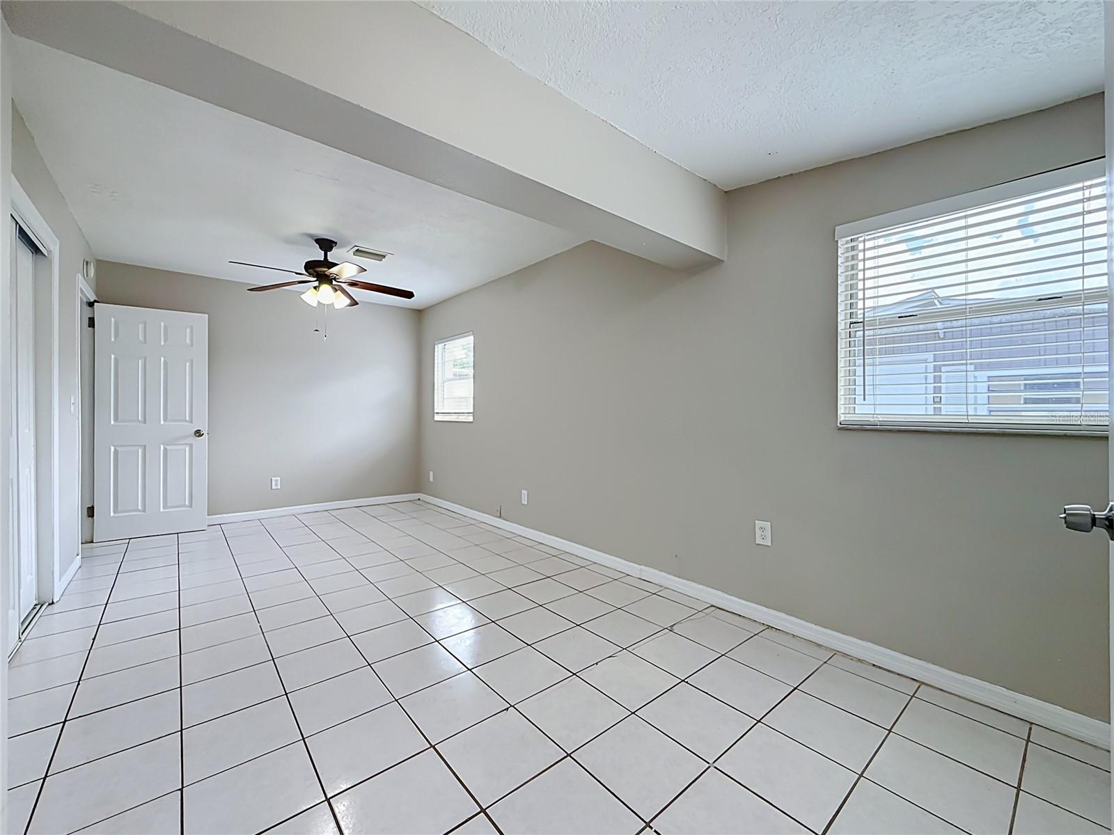 4923 CRESTHILL DR — photo 47