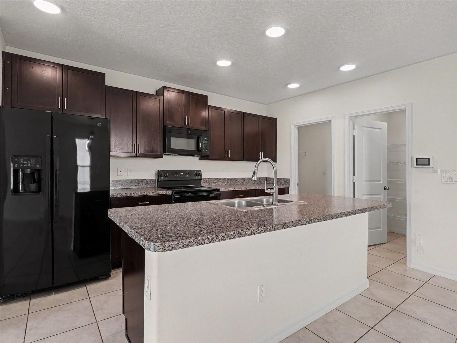 15470 BROAD BRUSH DR — photo 10