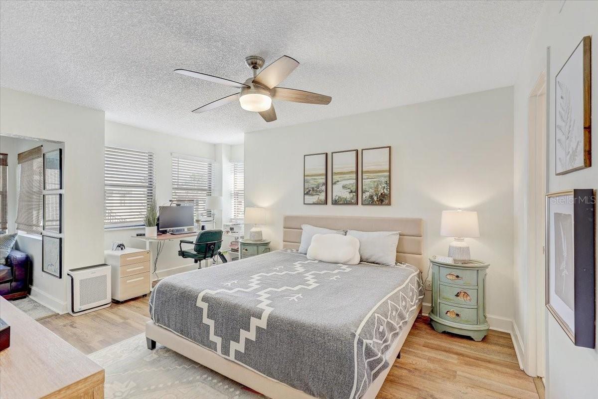 1952 LAUGHING GULL LN #1426 — photo 21