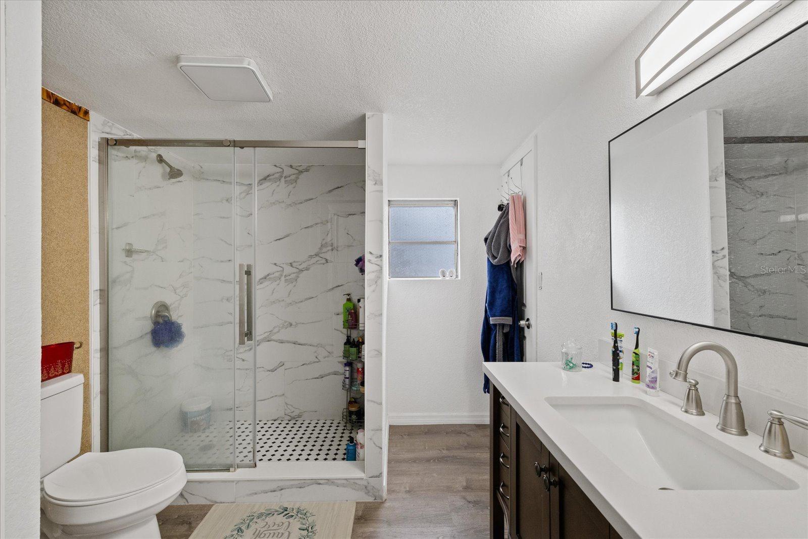 4115 MAYWOOD DR — photo 9