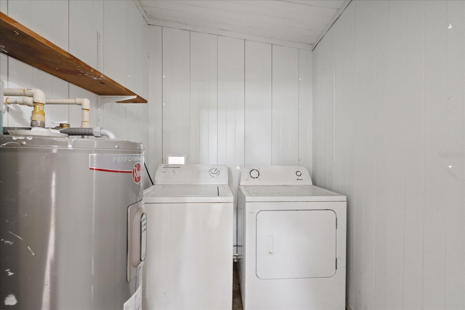 4115 MAYWOOD DR — photo 14