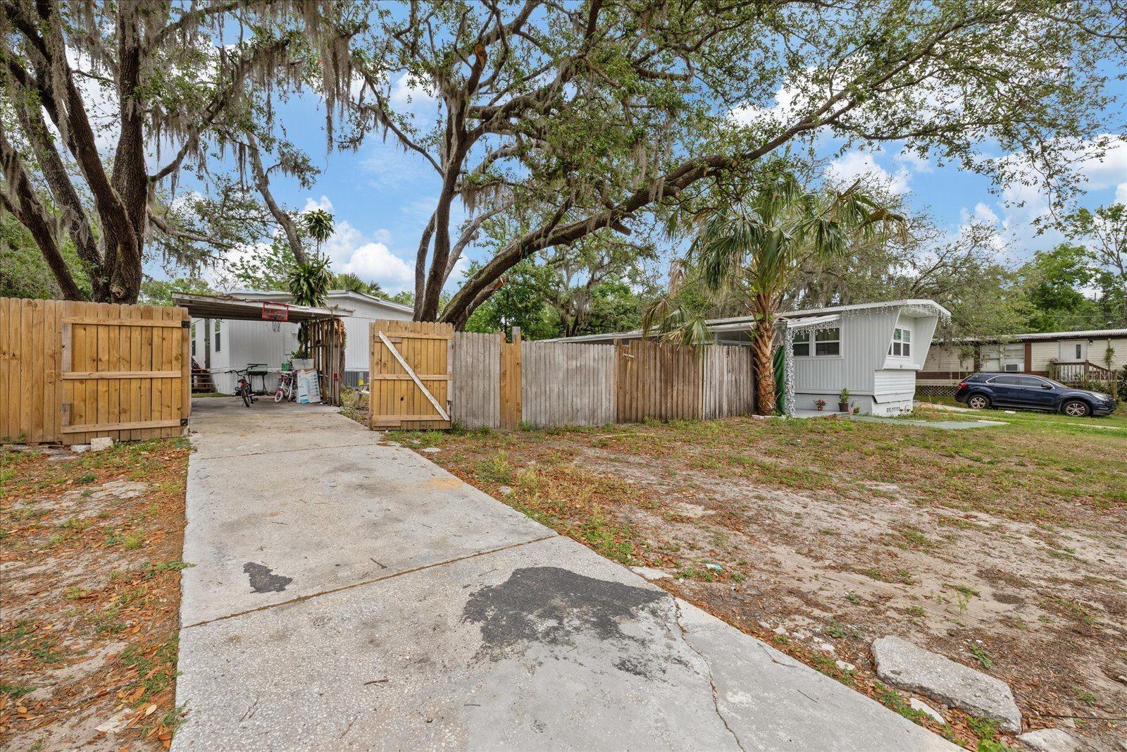 4115 MAYWOOD DR — photo 20