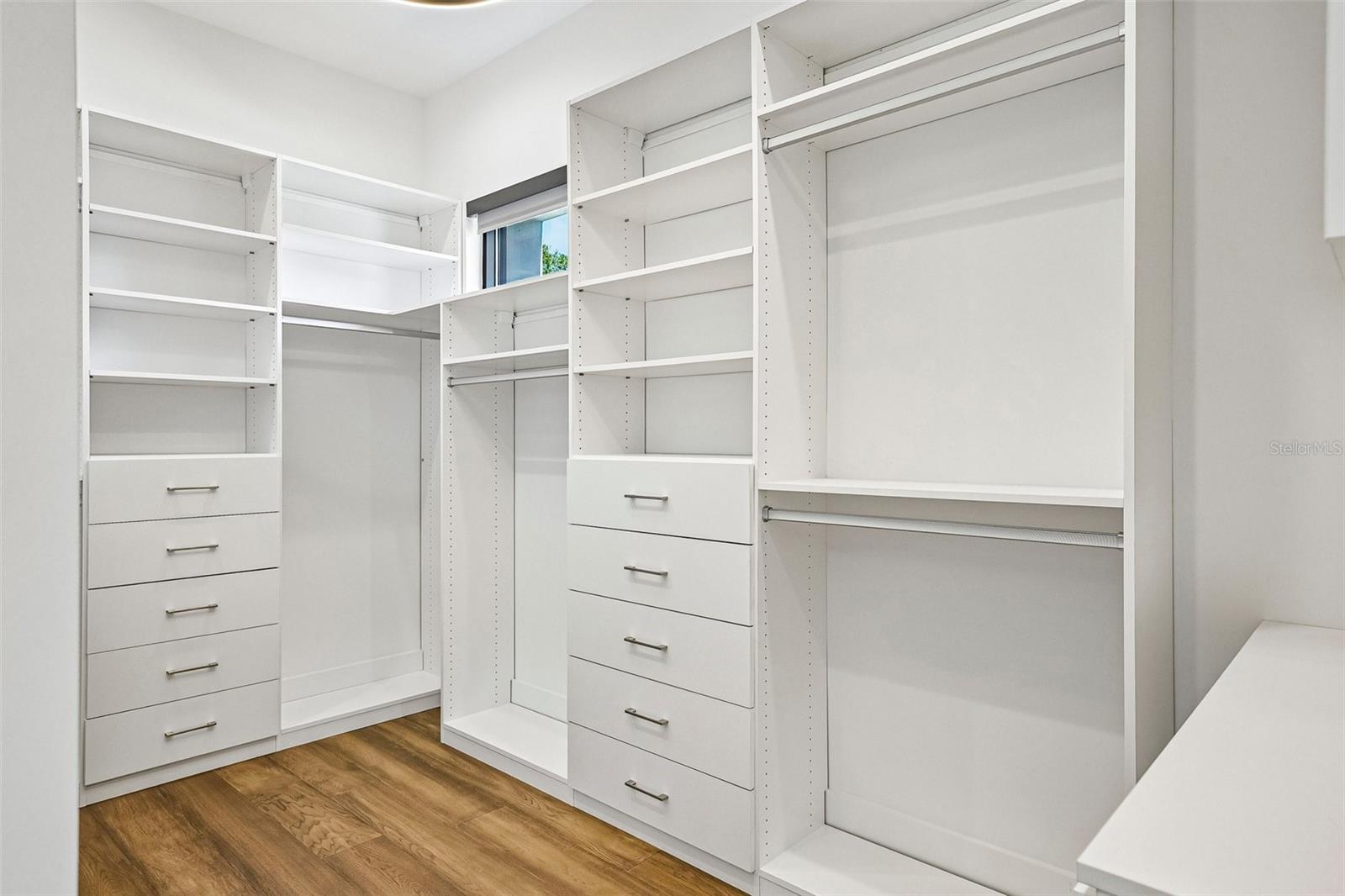 8103 N RIVER SHORE DR — photo 29