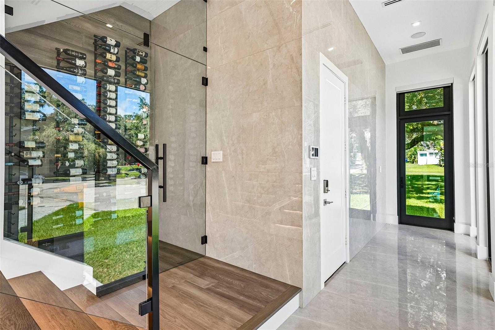 8103 N RIVER SHORE DR — photo 20