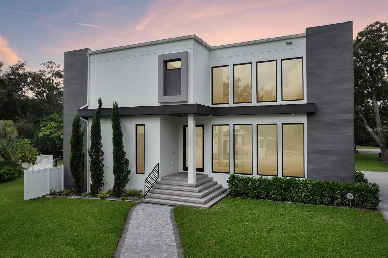 8103 N RIVER SHORE DR — photo 86