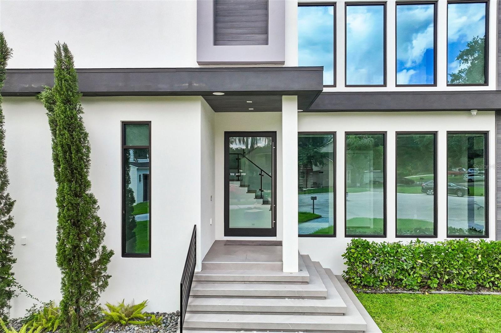 8103 N RIVER SHORE DR — photo 73