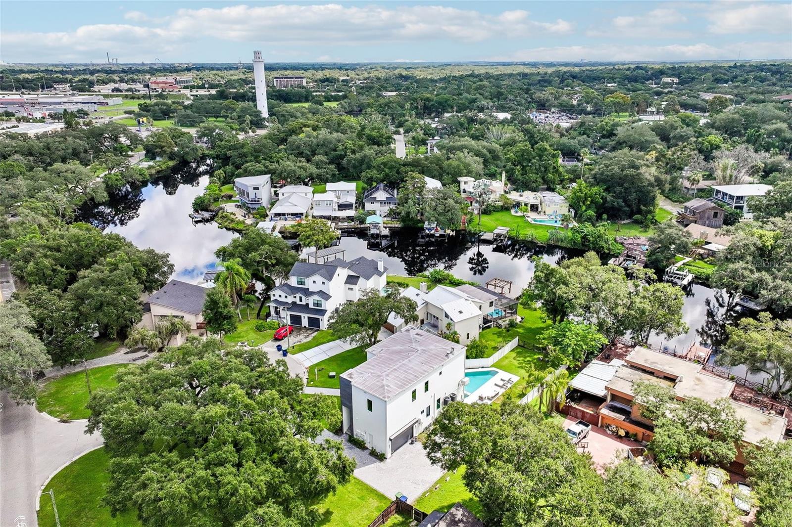 8103 N RIVER SHORE DR — photo 87