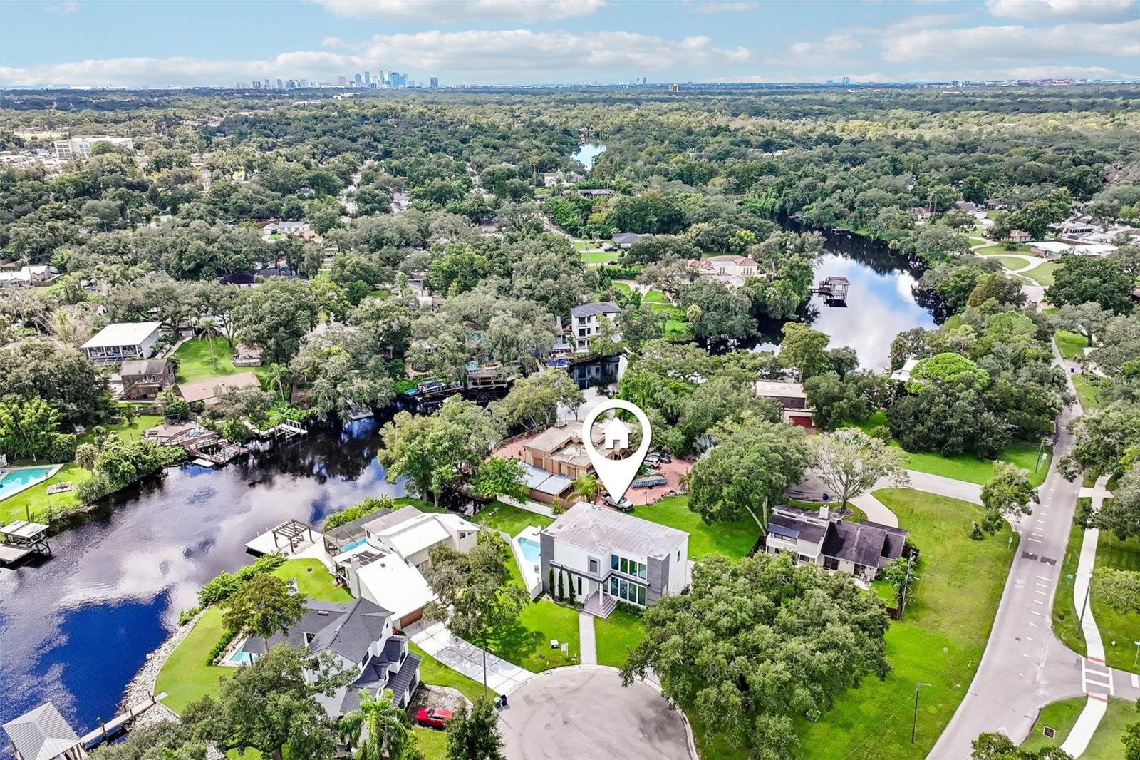 8103 N RIVER SHORE DR — photo 67