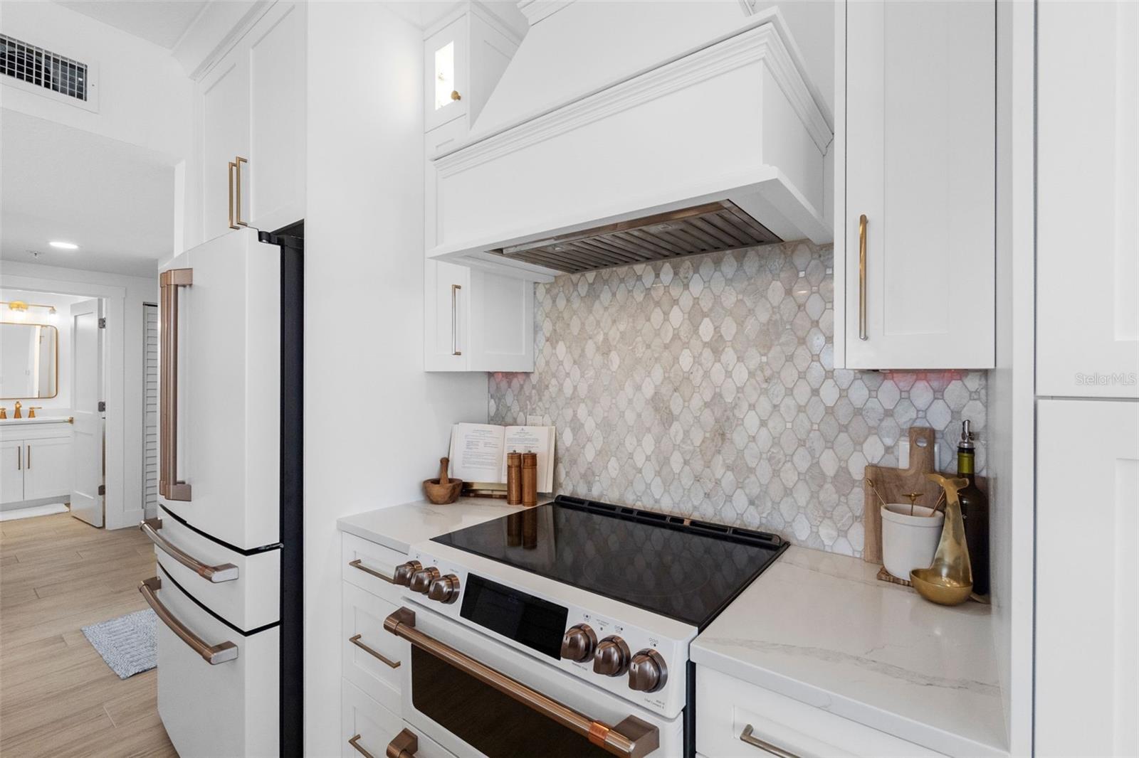 7912 SAILBOAT KEY BLVD S #201 — photo 34