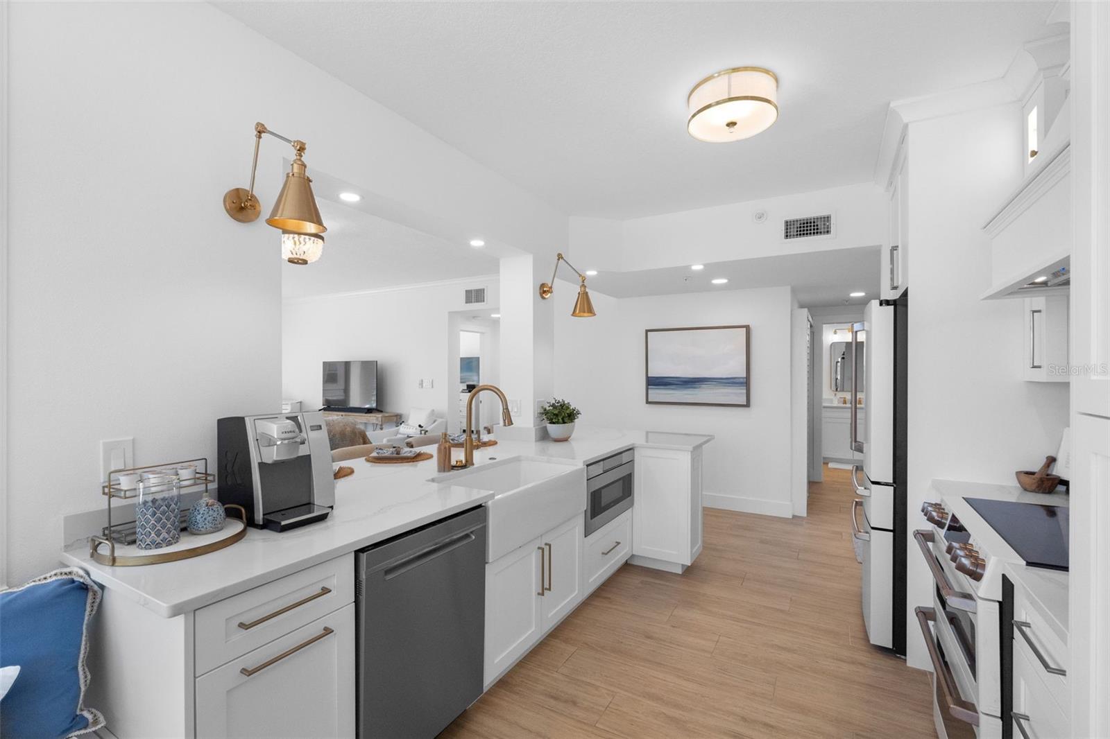 7912 SAILBOAT KEY BLVD S #201 — photo 30