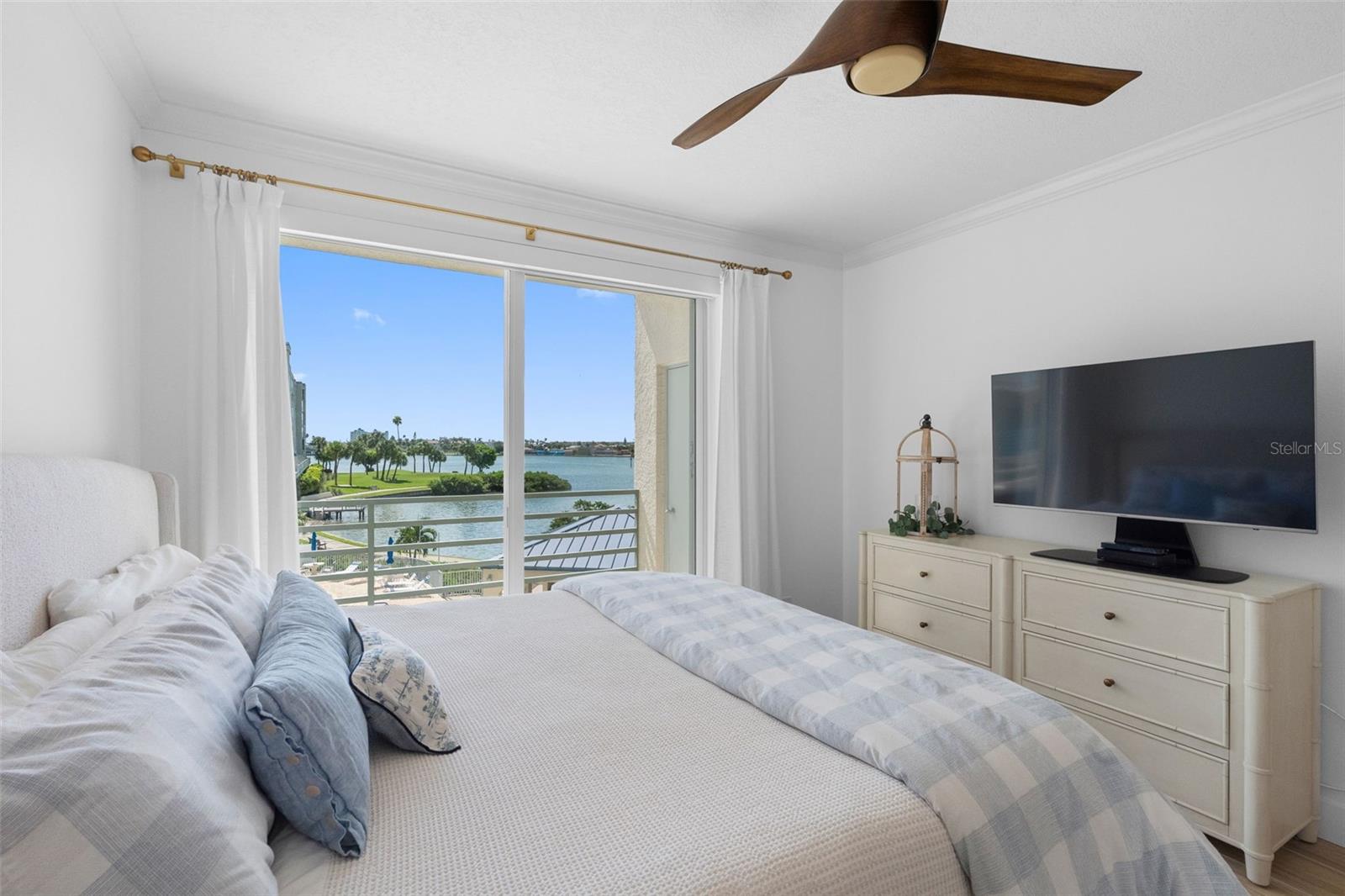 7912 SAILBOAT KEY BLVD S #201 — photo 20