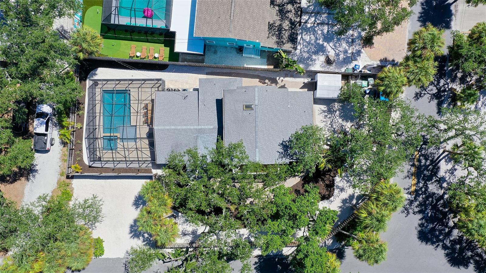 5151 SAINT ALBANS AVE — photo 5