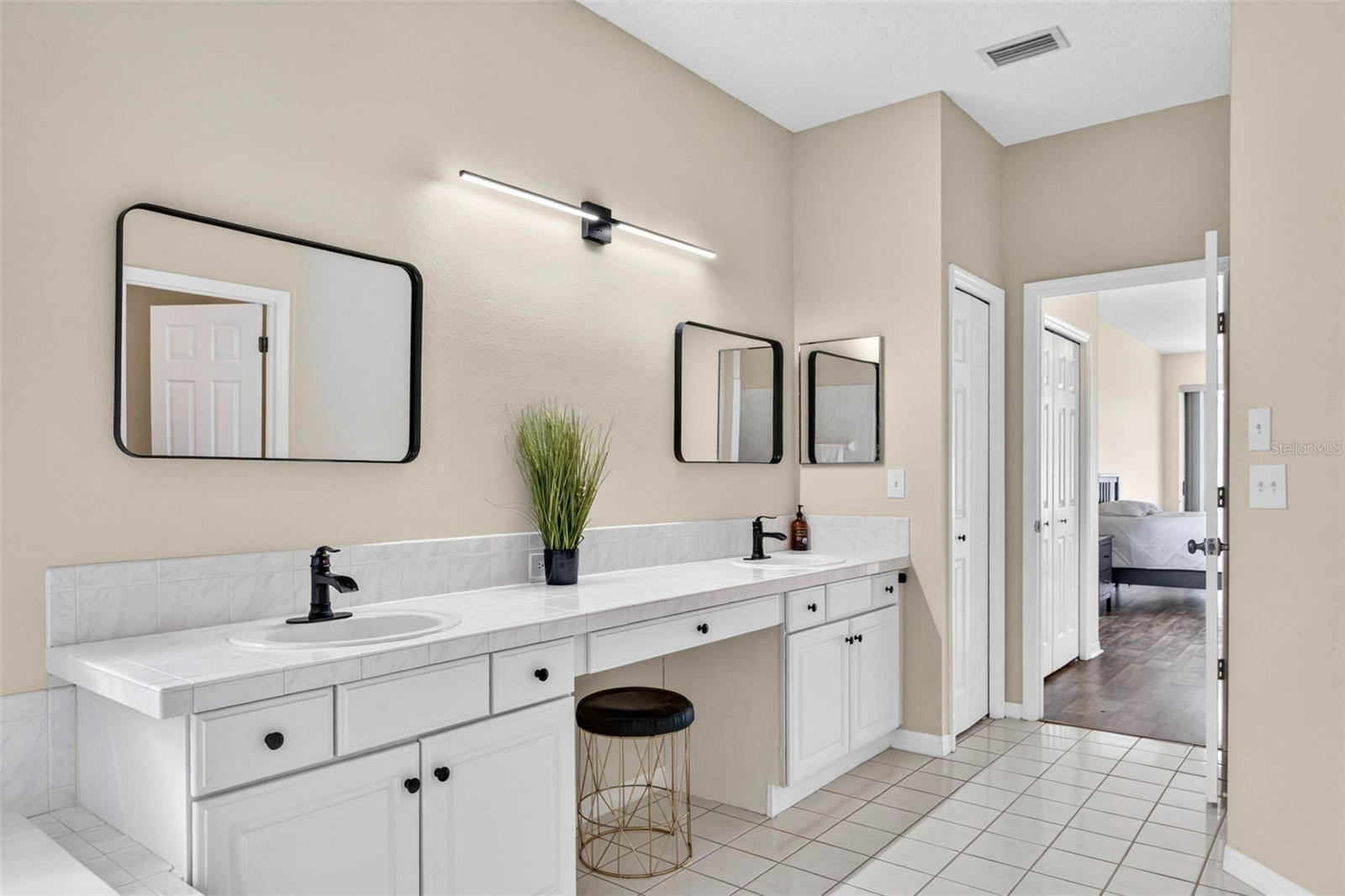 10007 VISTA POINTE DR — photo 40