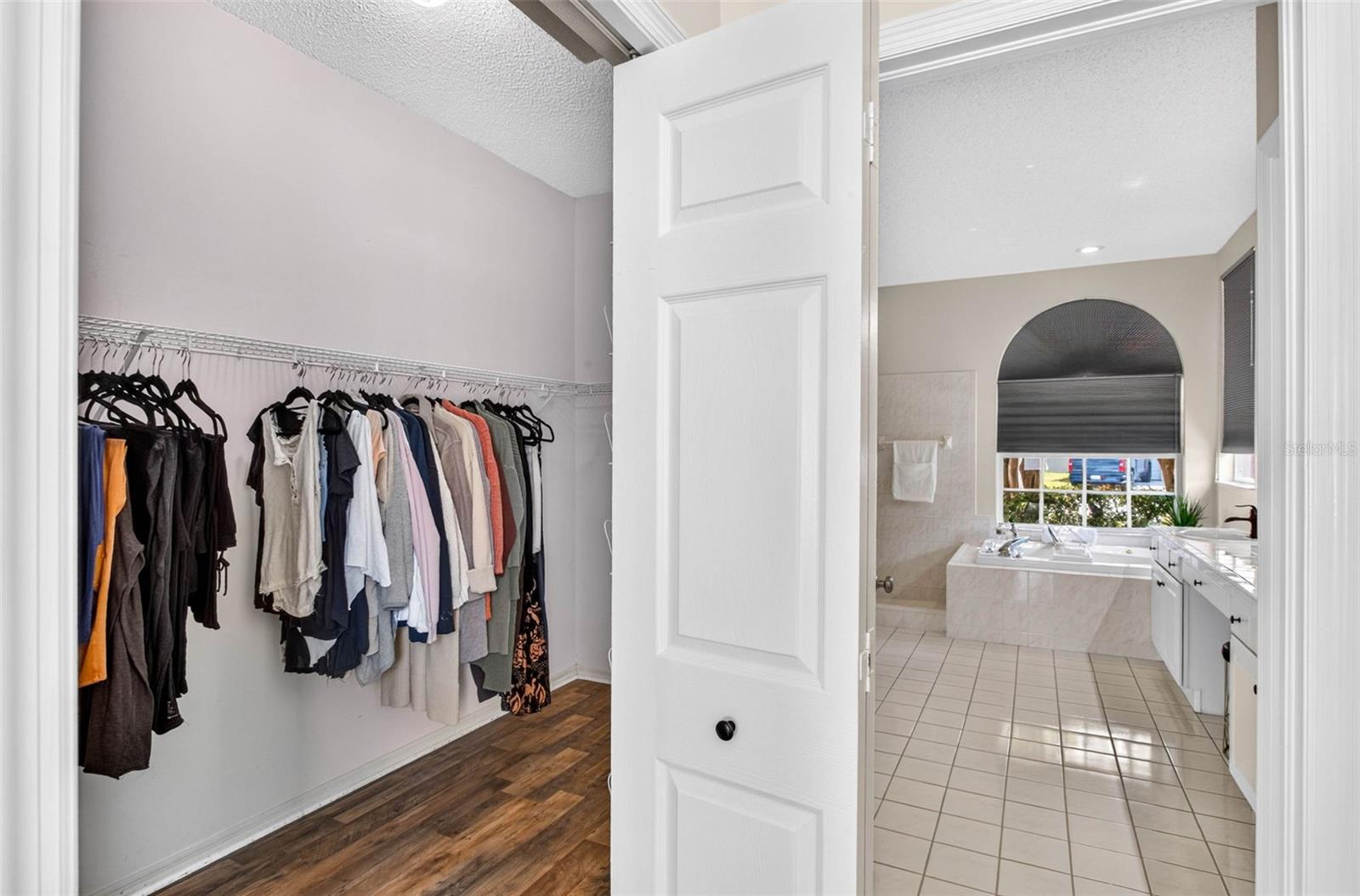 10007 VISTA POINTE DR — photo 36
