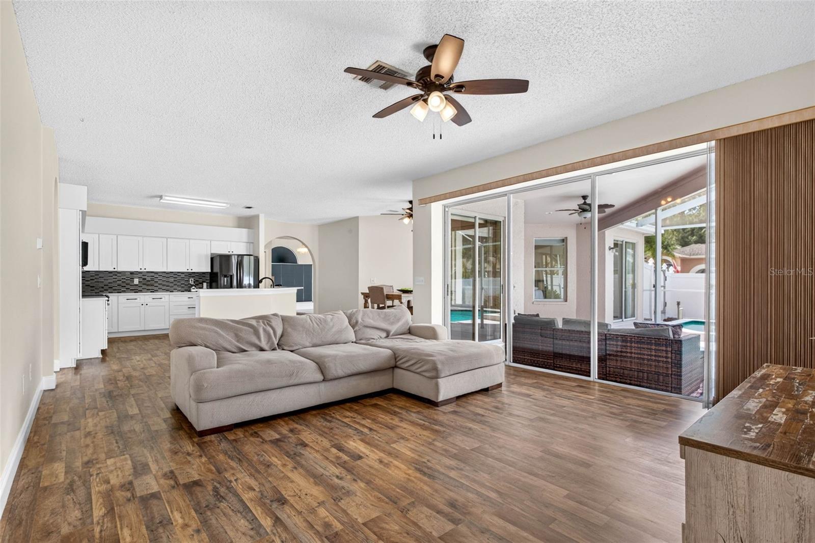 10007 VISTA POINTE DR — photo 28