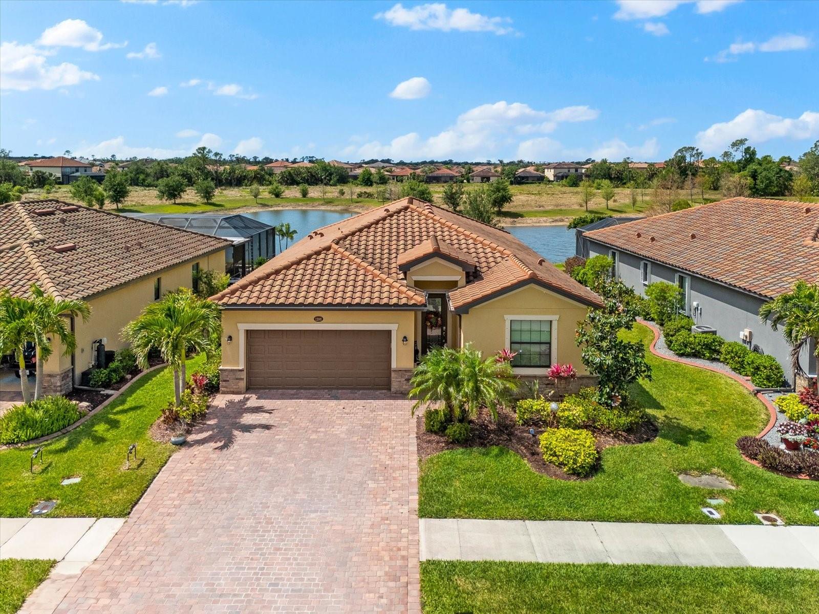 12501 CINQUETERRE DR — photo 3