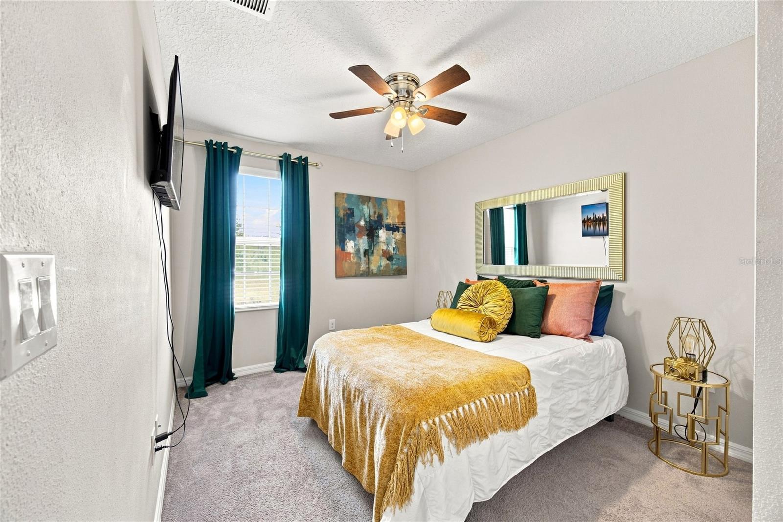 7030 SUMMER HOLLY PL — photo 25
