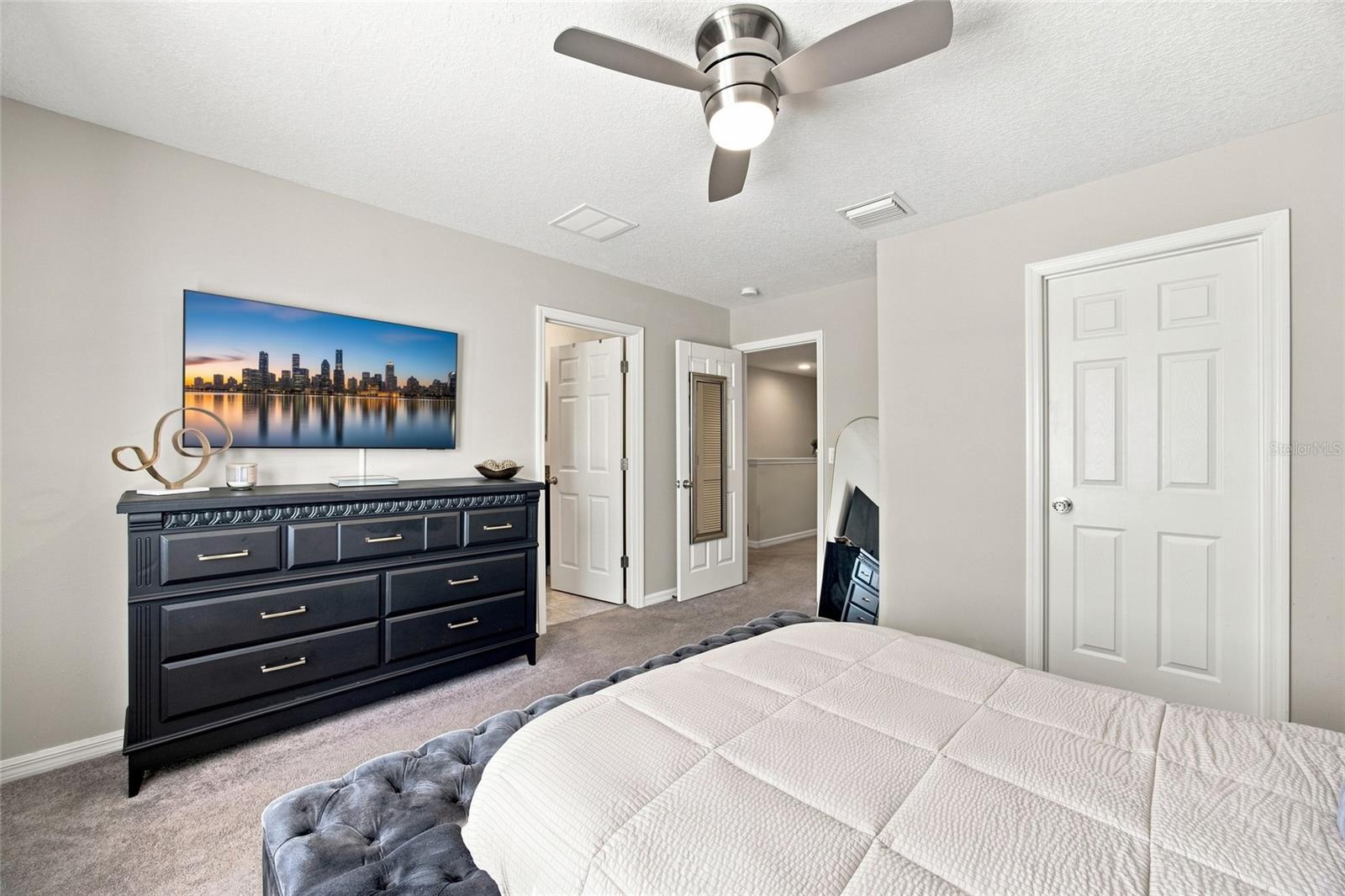7030 SUMMER HOLLY PL — photo 21