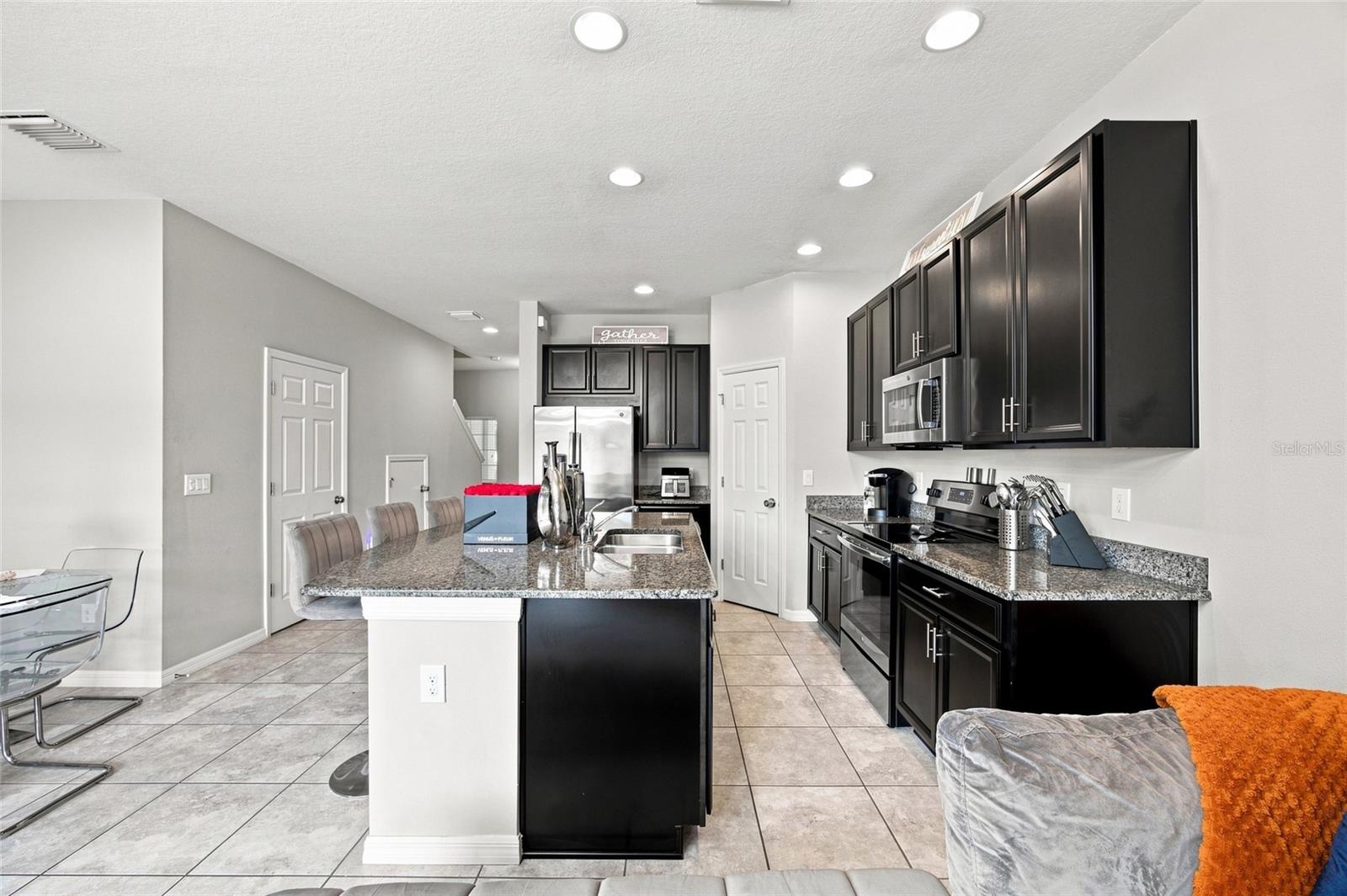 7030 SUMMER HOLLY PL — photo 15