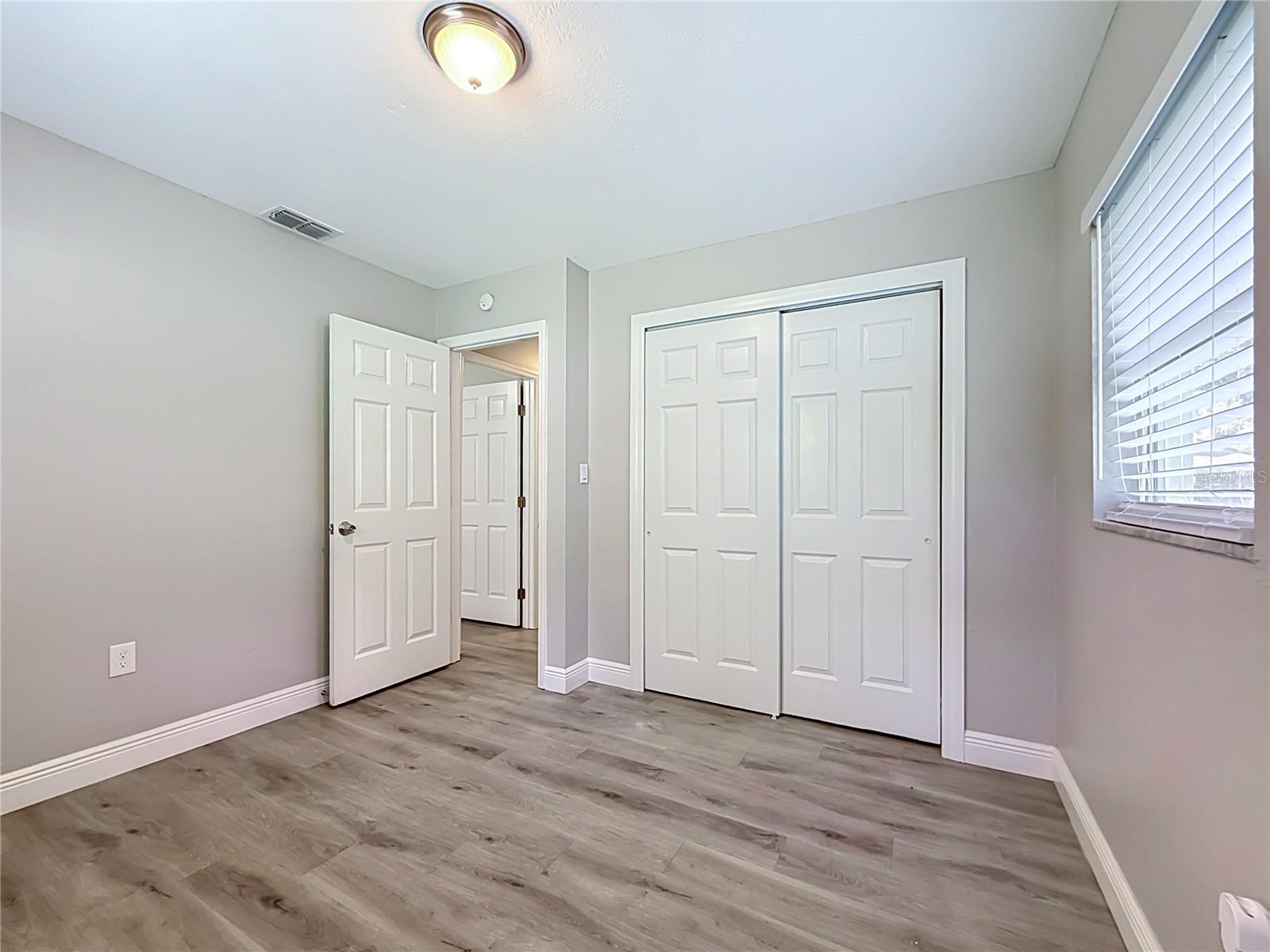 8307 N ELMER ST — photo 40