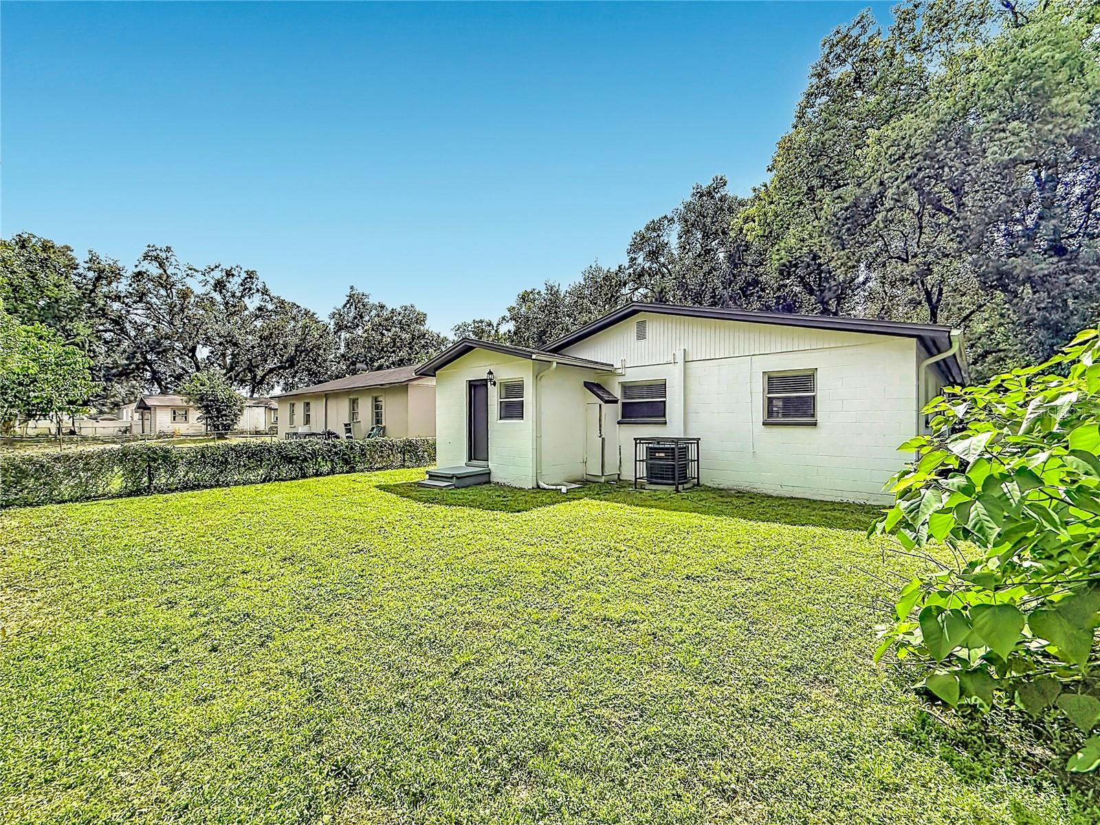8307 N ELMER ST — photo 53
