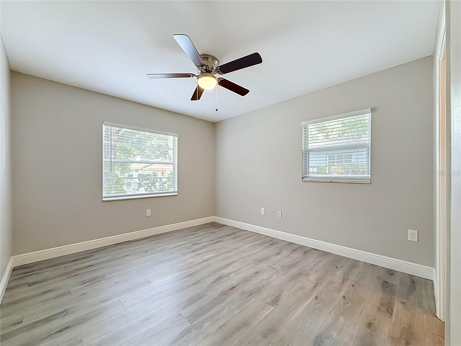 8307 N ELMER ST — photo 29