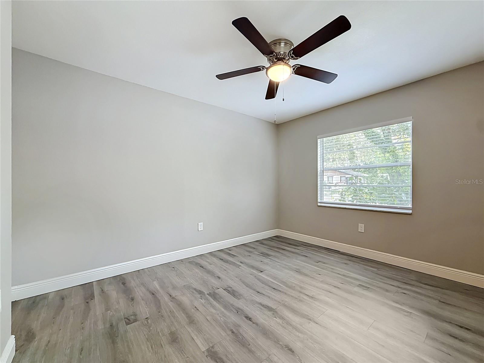 8307 N ELMER ST — photo 33