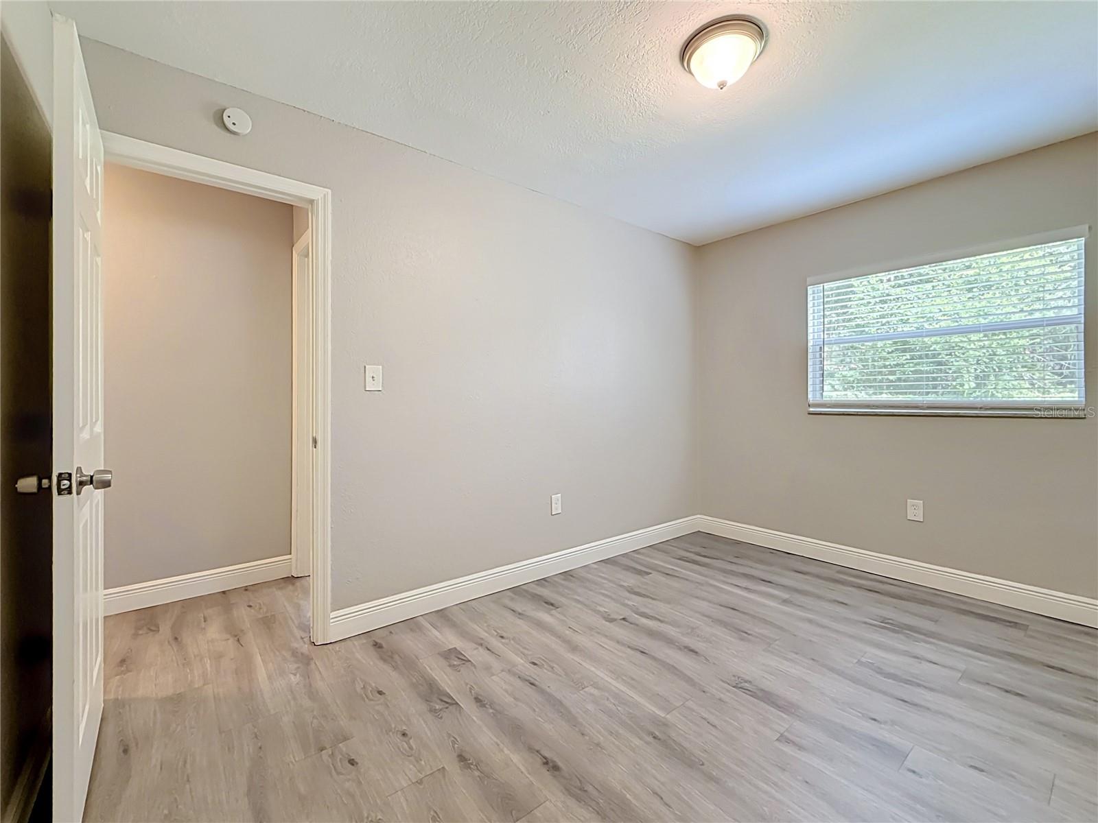 8307 N ELMER ST — photo 42