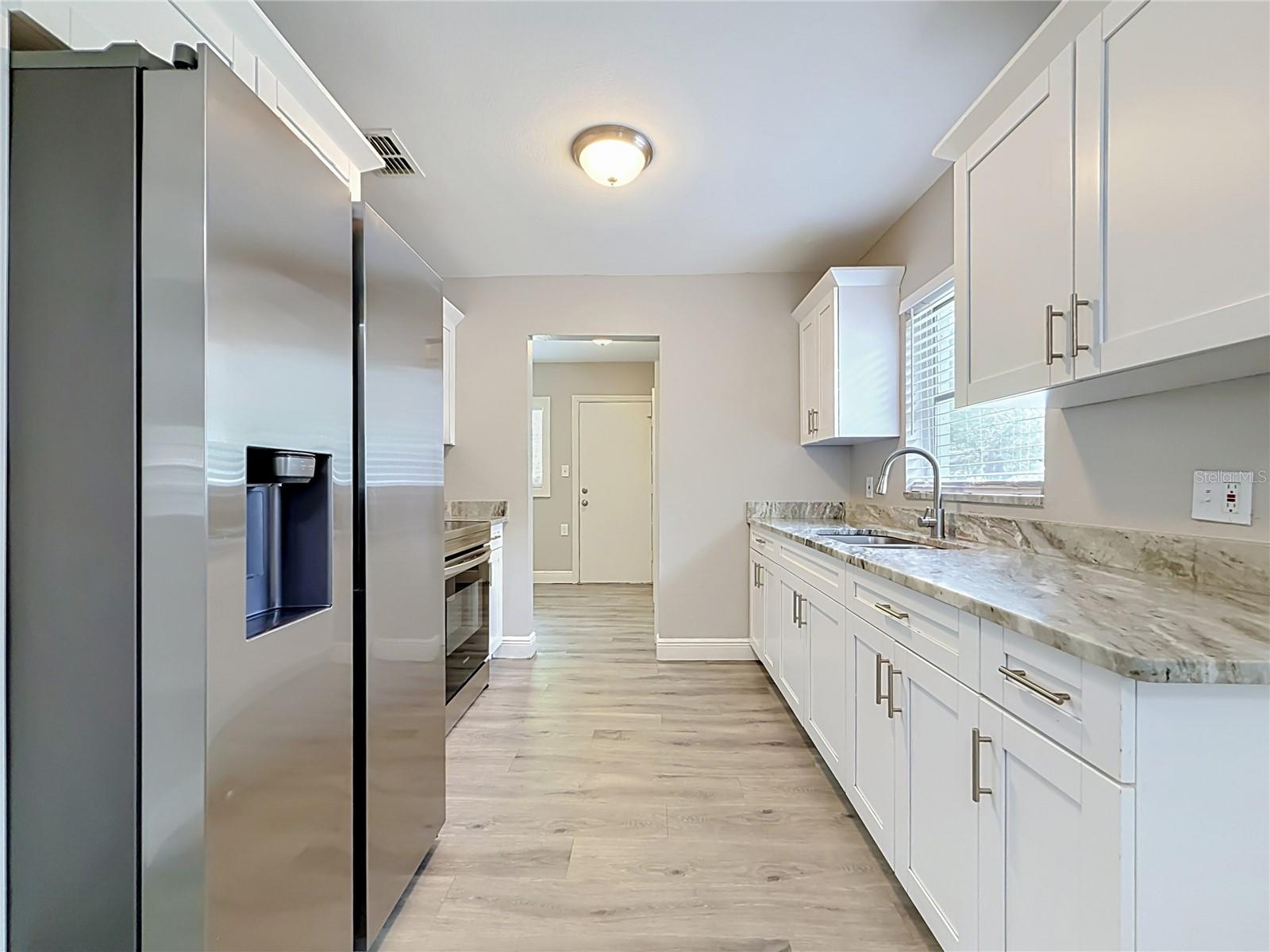 8307 N ELMER ST — photo 24