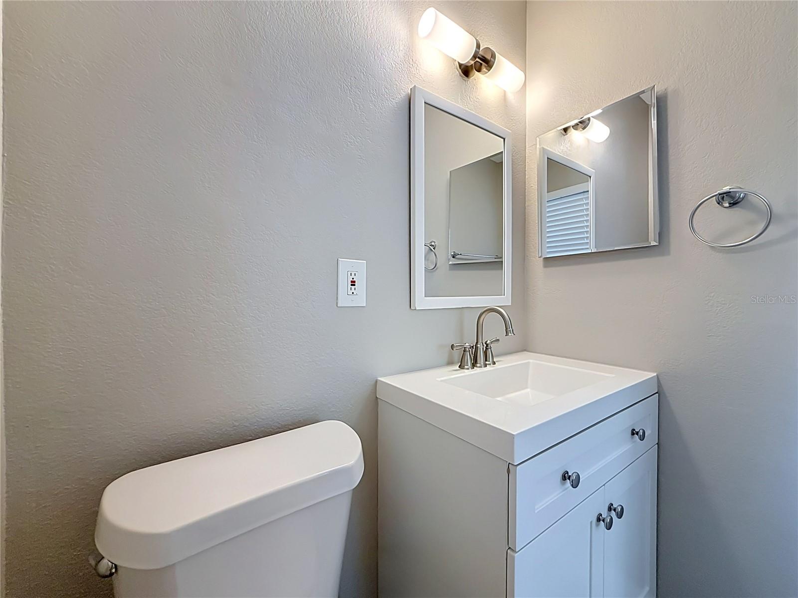 8307 N ELMER ST — photo 35