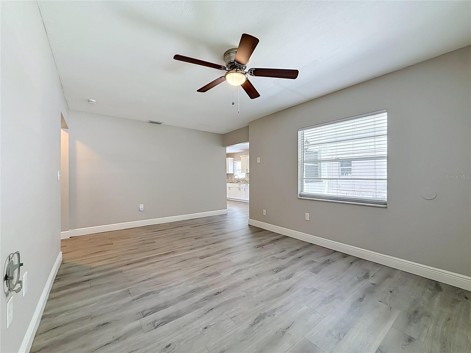 8307 N ELMER ST — photo 16