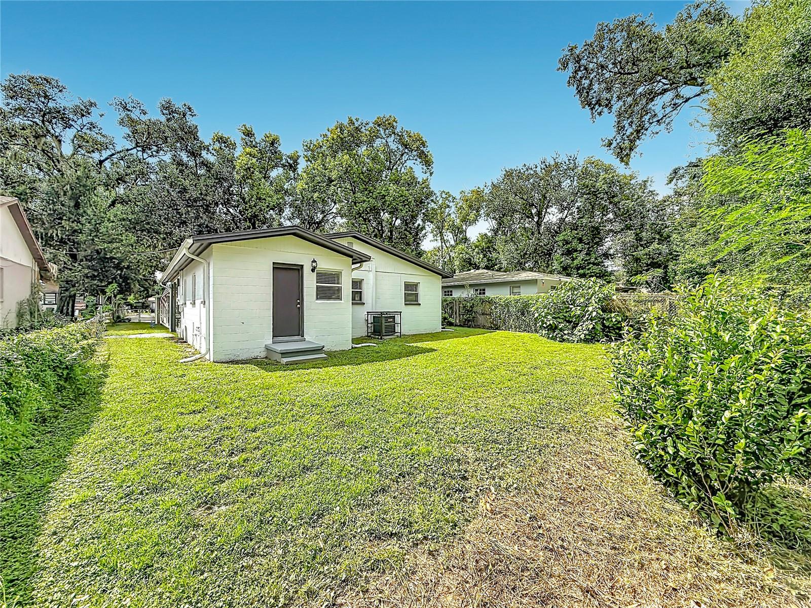 8307 N ELMER ST — photo 52