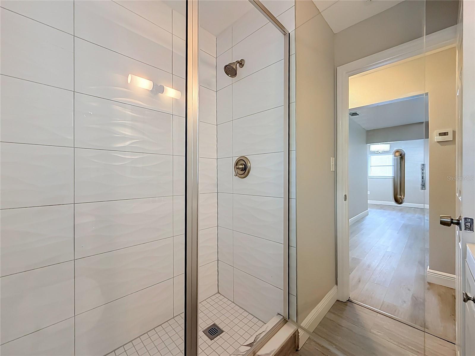 8307 N ELMER ST — photo 47