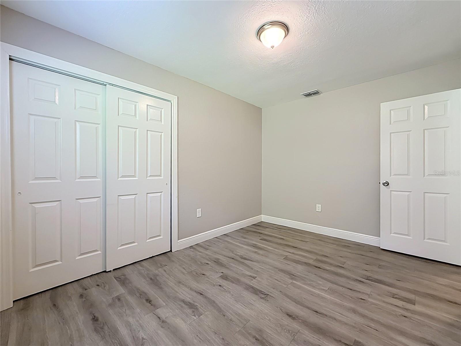 8307 N ELMER ST — photo 43
