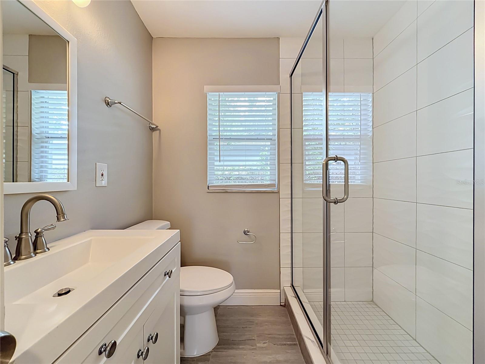 8307 N ELMER ST — photo 44