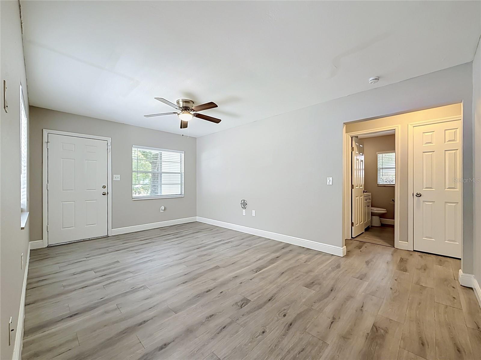 8307 N ELMER ST — photo 19