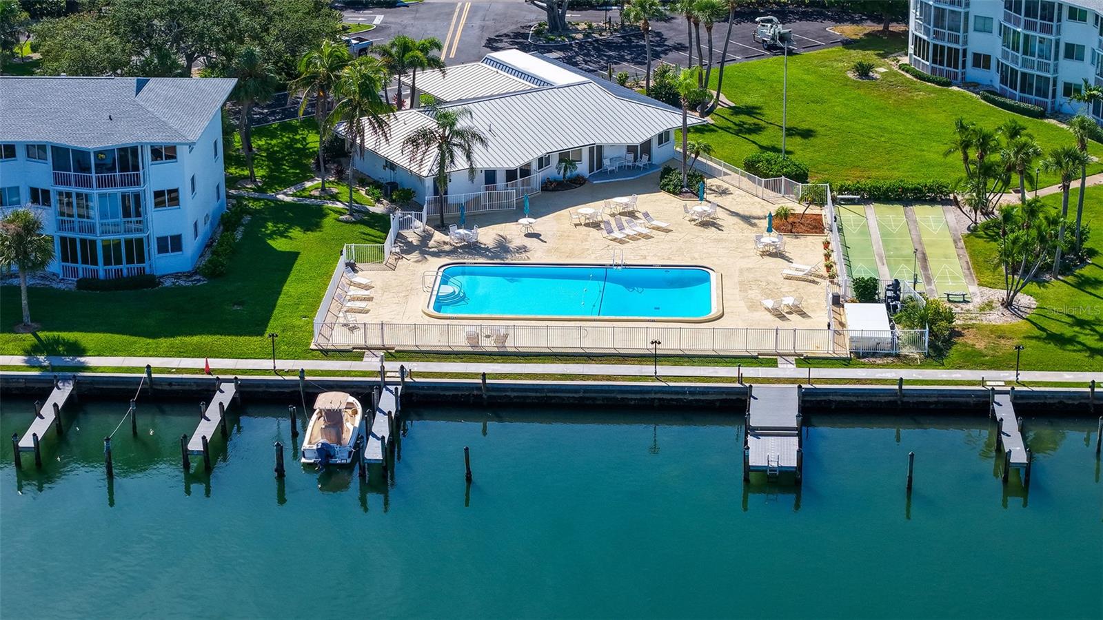 777 JOHN RINGLING BLVD #2 — photo 43