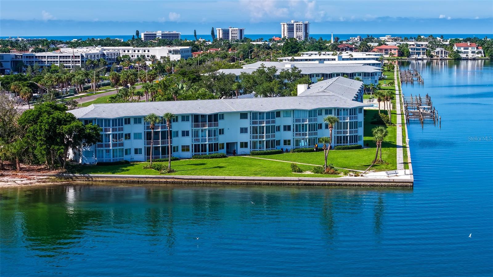 777 JOHN RINGLING BLVD #2 — photo 37
