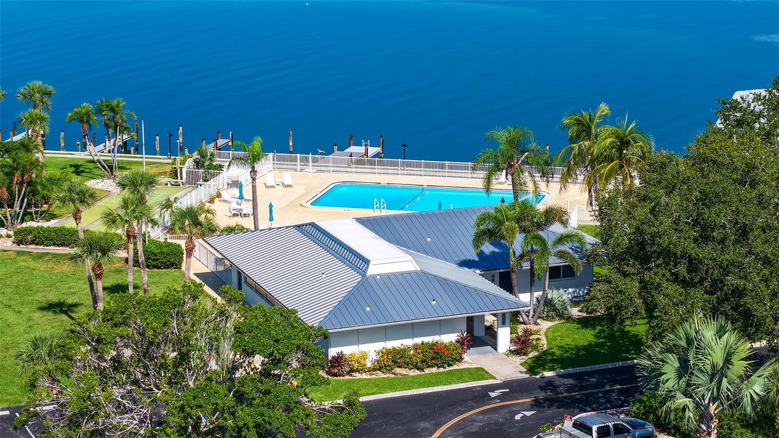 777 JOHN RINGLING BLVD #2 — photo 42